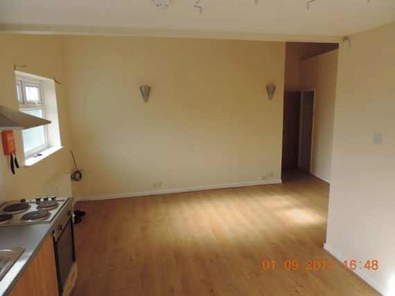 2 bedroom Flat to re...